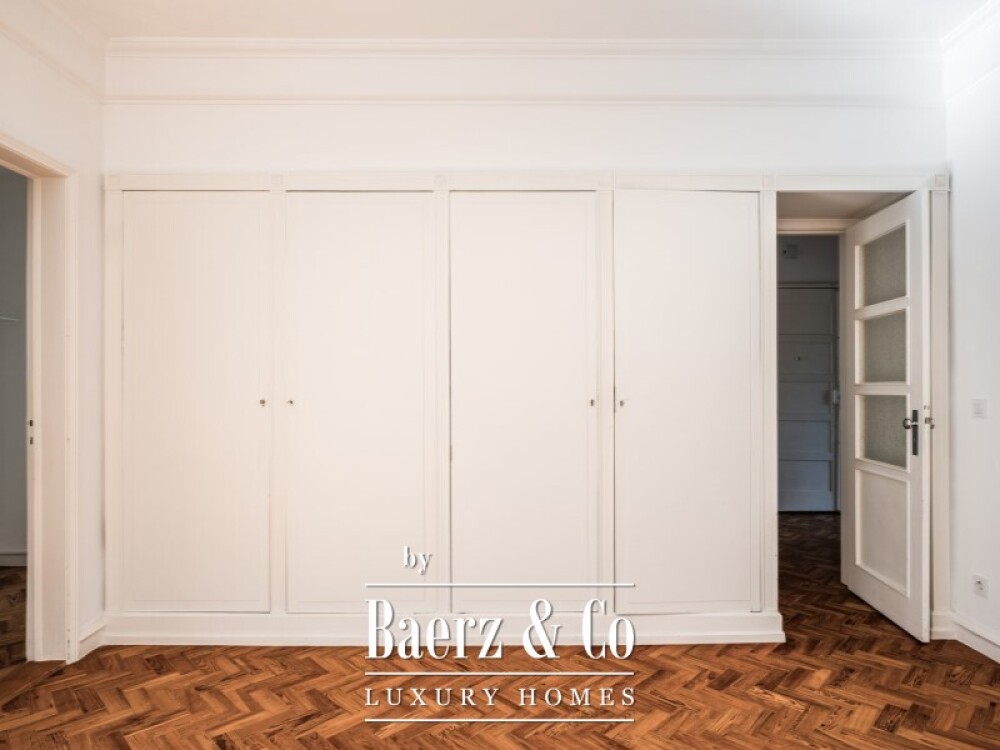 3 bedroom flat, with natural light and unobstructed views in Amoreiras image