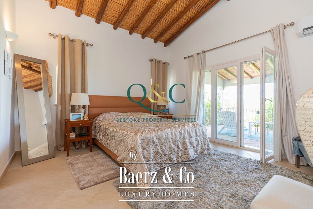 Beautiful luxury home in Santa Bárbara de Nexe, Santa Bárbara de Nexe image