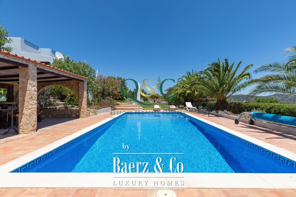 Beautiful luxury home in Santa Bárbara de Nexe, Santa Bárbara de Nexe image