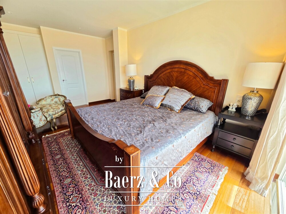 Exclusive villa situated in prestigious residential area Tenerife image