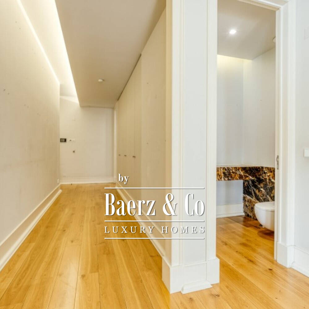 Luxury 2 bedroom with 140sqm garden and garage in Lisbon image