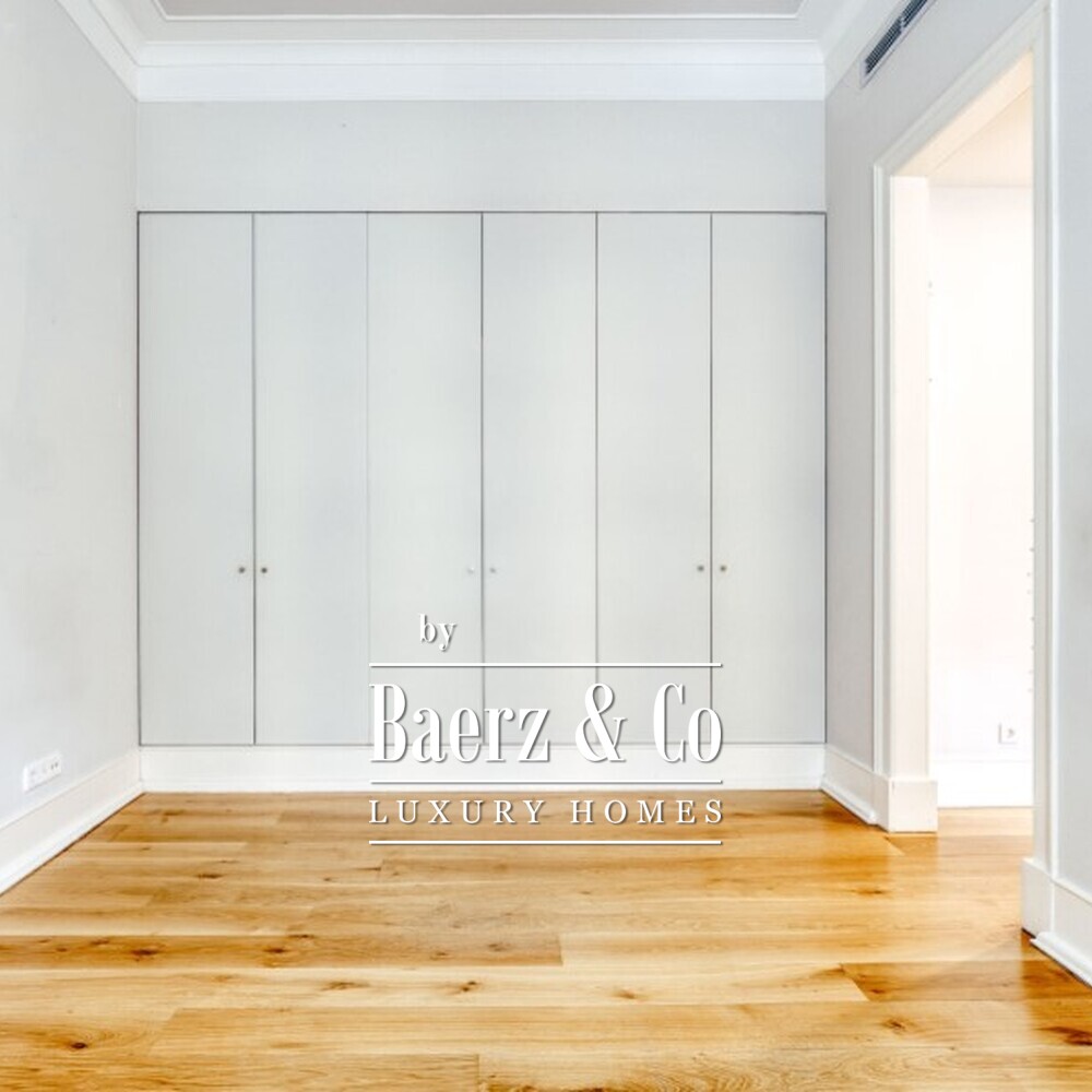 Luxury 2 bedroom with 140sqm garden and garage in Lisbon image