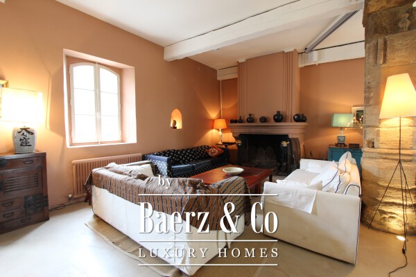 photo 39 Historic manor house overlooking Mont Ventoux