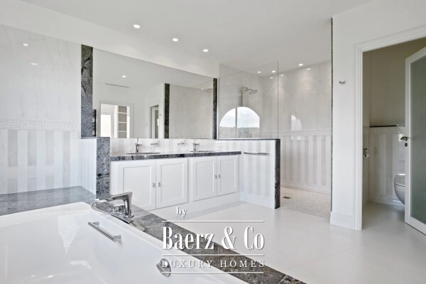 photo 27 Villa with view on Castelleras Castle