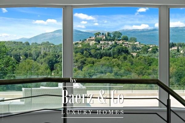 photo 6 Villa with view on Castelleras Castle