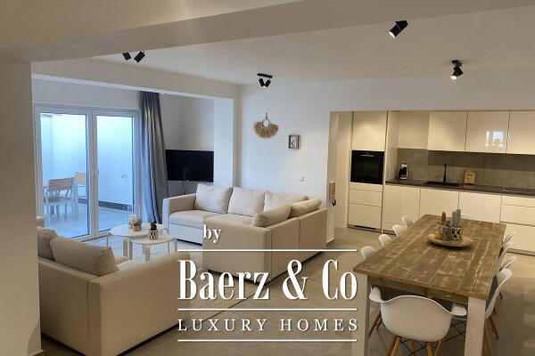 photo 2 Istria, Premantura, house with 3 luxurious apartments and sea views, NKP 315 m2