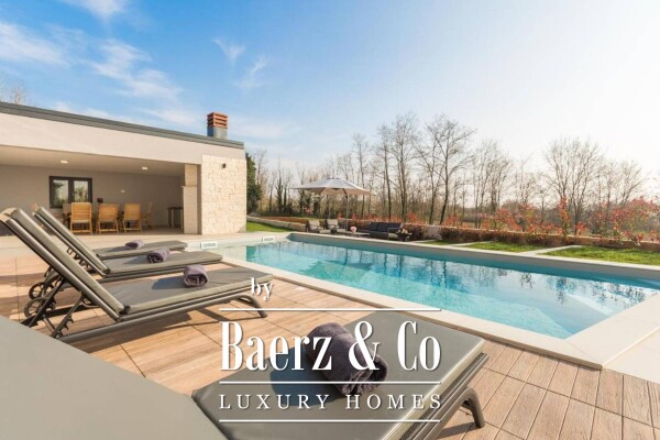 photo 7 Sveti Lovreč, a beautiful villa with a swimming pool on a landscaped garden of 1874m2