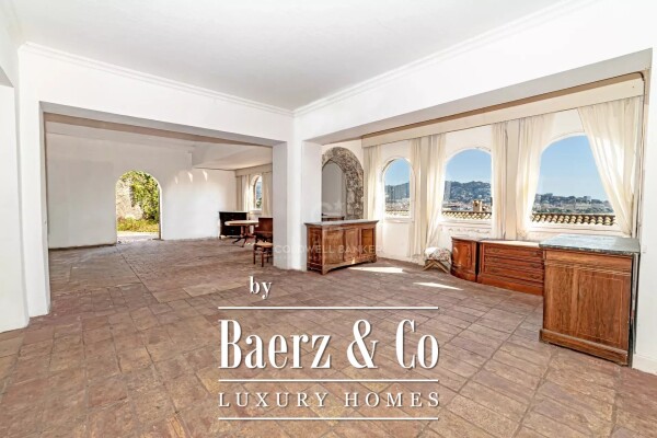 photo 11 Authentic castle located in Cannes and enjoying a panoramic Seaview