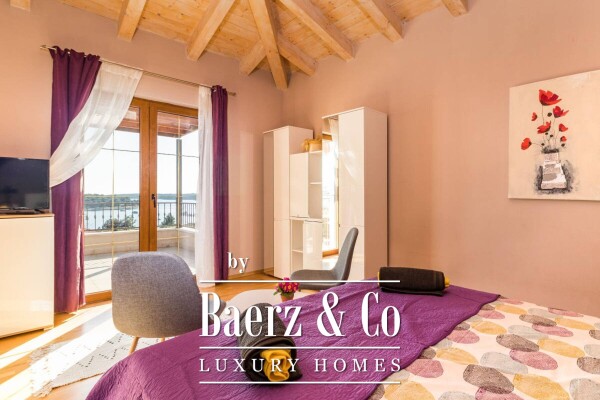 photo 19 Medulin, luxury villa with a swimming pool and a large garden of 1050 m2, 300 m from the beach