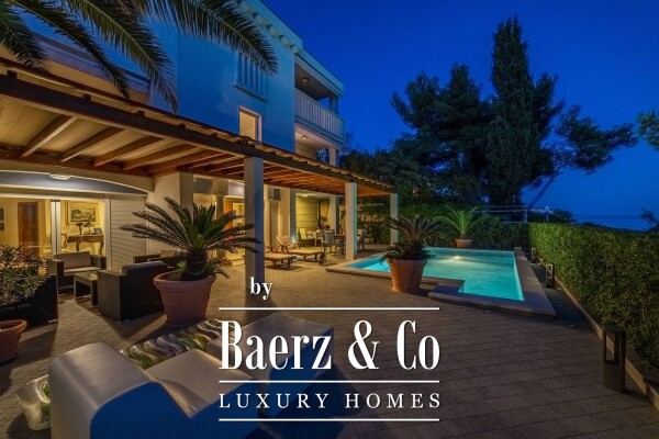 photo 139 Split, Čiovo, modern villa/boutique hotel with 8 apartments, first row to the sea