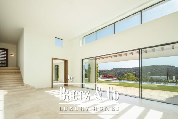 photo 11 Villa - Estepona West - Casares - Ref: 8332