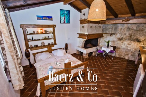 photo 9 Hvar, a unique property in a beautiful position, 1st row by the sea