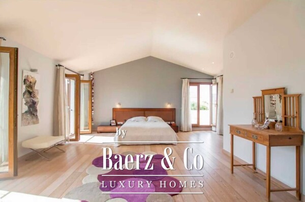 photo 12 VILLA WITH INTERIOR SWIMMING POOL IN SON BLANC