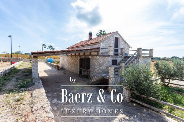 photo 11 Hvar, a large, beautiful property with three houses on a plot of 32500 m2