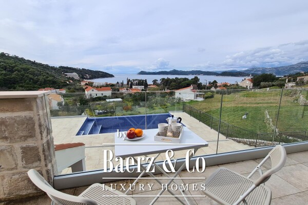 photo 21 Lopud – A luxury stone villa for sale with a panoramic view of the sea and islands.