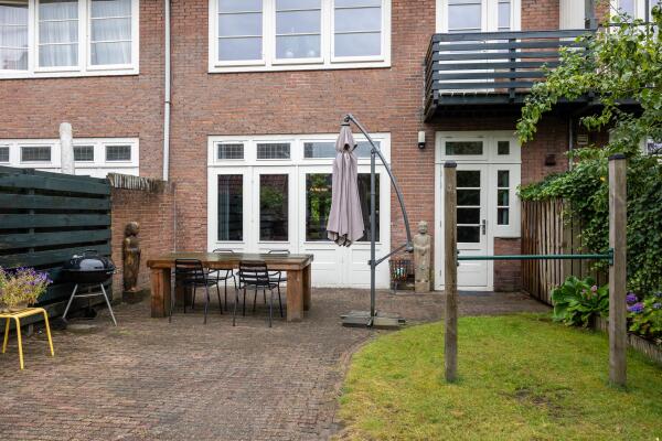 photo 17 Dr. P.J.H. Cuypersplein 45