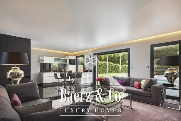 photo 9 Private estate located on the hills of Cannes, in the exclusive Super Cannes neighborhood