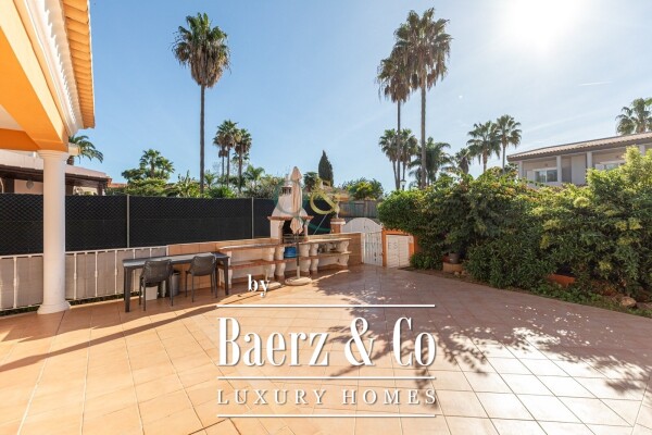 photo 18 Beautiful luxury home in Almancil, Almancil