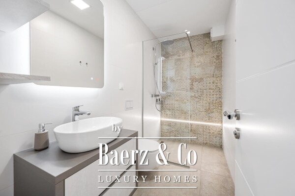 photo 10 Šibenik, Žaborić, beautiful villa with a pool