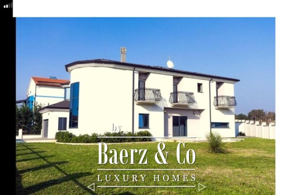 photo 16 Istria, Pomer, beautiful villa of 490 m2 near the Marina with a large garden and swimming pool