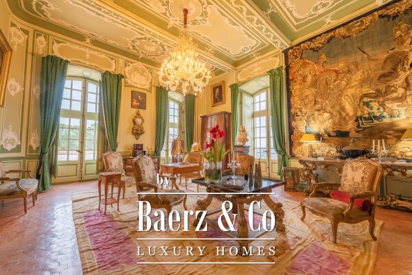 photo 15 Castle fully renovated with 16 hectares, 5.000 sqm and Helipad