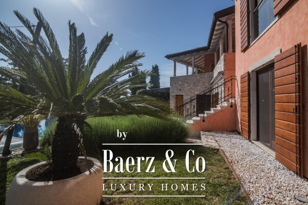 photo 31 Istra, Šorići, luxury Stone House 388m² with Pool and construction land 4621m2