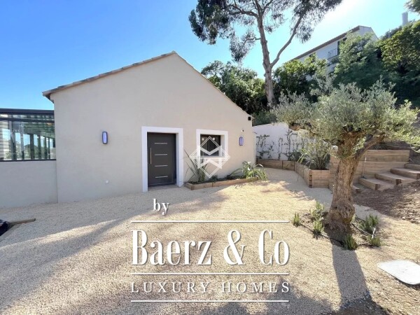 photo 6 In La Croix-Valmer - turnkey villa with open views of nature and a glimpse of the sea