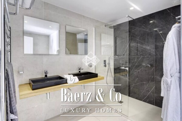 photo 11 Modern villa by foot from the beach