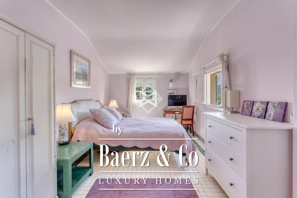 photo 16 Property with 2 Villas and Swimming Pool - Le Lavandou