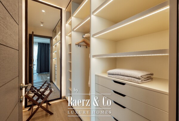 photo 23 Luxurious Three Bedroom Apartment with a Seaview