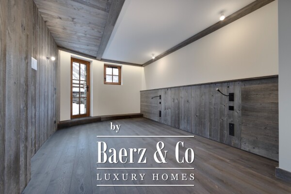 photo 4 4-BEDROOM APARTMENT