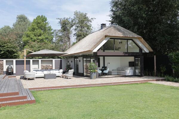 photo 32 Nieuw-Loosdrechtsedijk 227