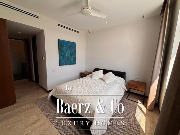 photo 4 Country Club 