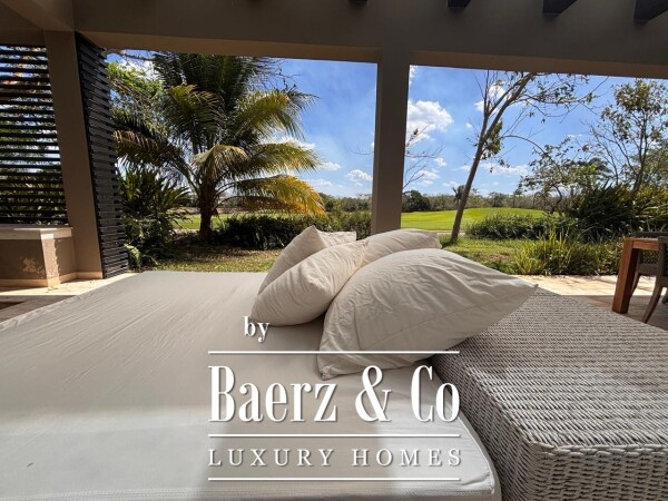 photo 17 Country Club 