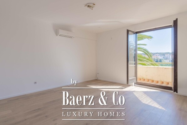 photo 19 Istria, Pula, Pješčana Uvala, attractive villa first row to the sea