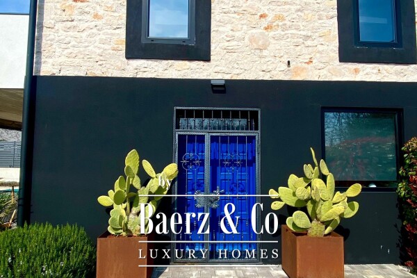 photo 12 Umag, beautiful istrian villa with sea view and building land of 1650 m2