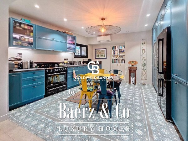 photo 3 Lots of charm for this superb bastide