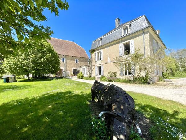 photo 2 Chateau de Faverolles 