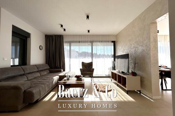 photo 9 Hvar, apartment villa with five fully furnished apartments