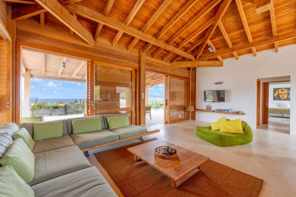 photo 8 Crown West 206