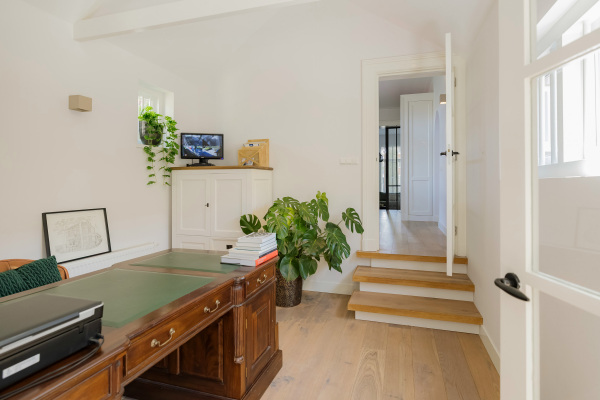 photo 33 Heereweg 304