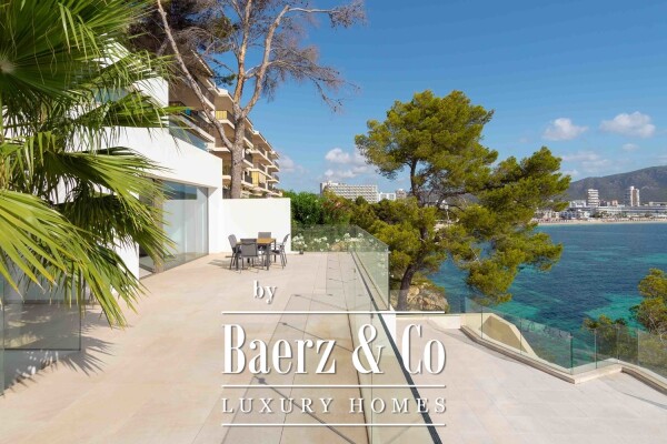 photo 23 Modern seafront villa in Cala Vinyes