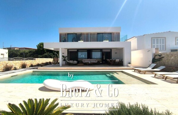 photo 2 EXCLUSIVE LUXURY VILLA ON THE FIRST LINE OF THE SEA IN CIUTADELLA, MENORCA, WITH SWIMMING POOL AND MODERN DESIGN