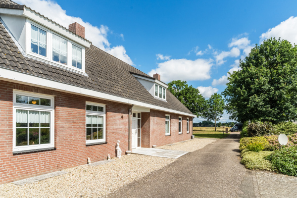 photo 8 Heuvelstraat 8