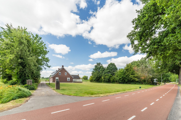 photo 55 Heuvelstraat 8