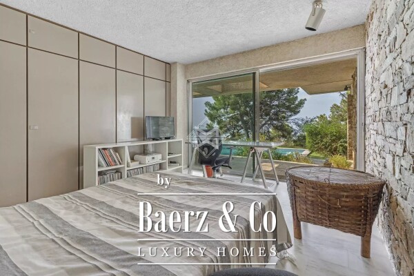 photo 11 A villa conceived as a livable sculpture, facing the sea and bathed in light