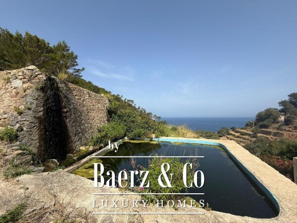 photo 2 Mediterranean Home with Safareig at Cala Estellencs