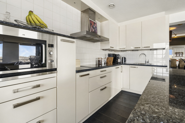 photo 25 Van Leijenberghlaan 2 T