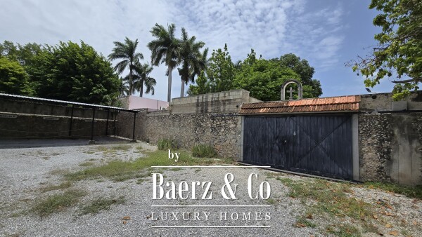 photo 10 Street 60 #375 x 43 y 41 centro 375