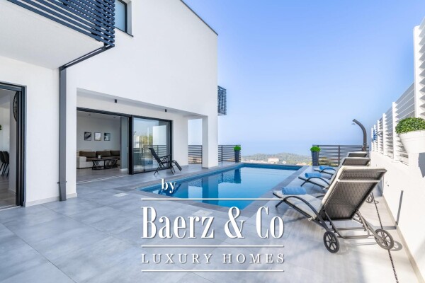 photo 3 Makarska, two-story, three-room apartment, with pool